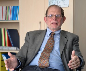 Chris Ferguson Chris Ferguson, Secretario General de la CMIR